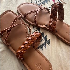 Universal Thread Braided Leather Sandals